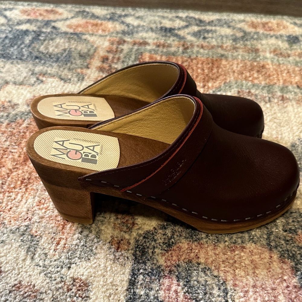 Maguba Women's Burgundy Maroon Leather Clogs